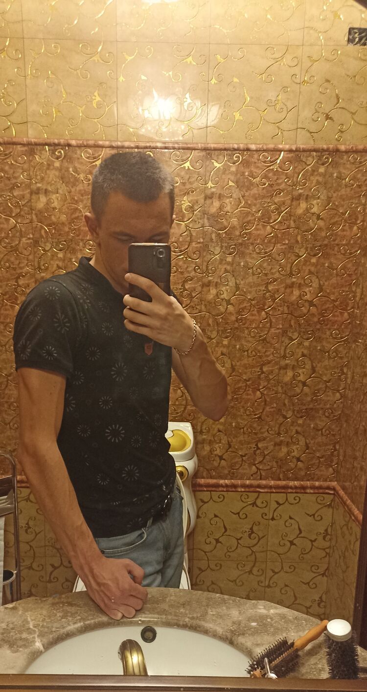  32268454  , 25 ,    