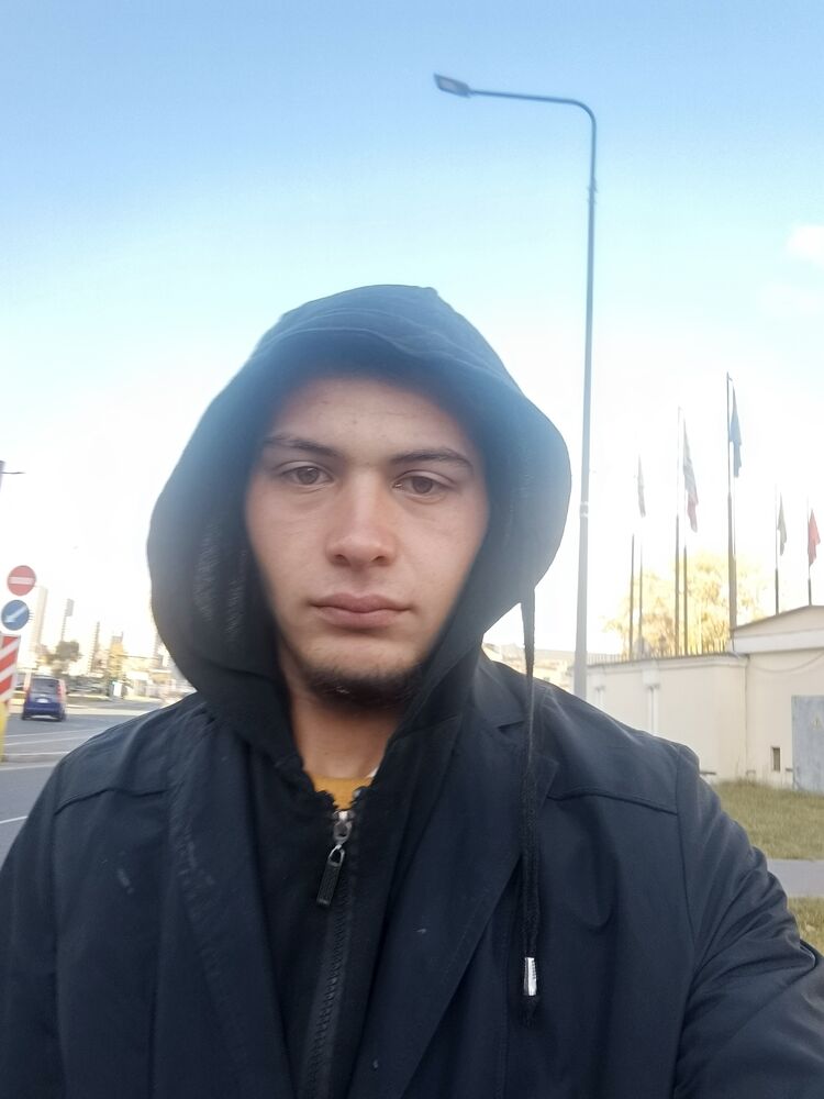  53824844  , 21 ,    