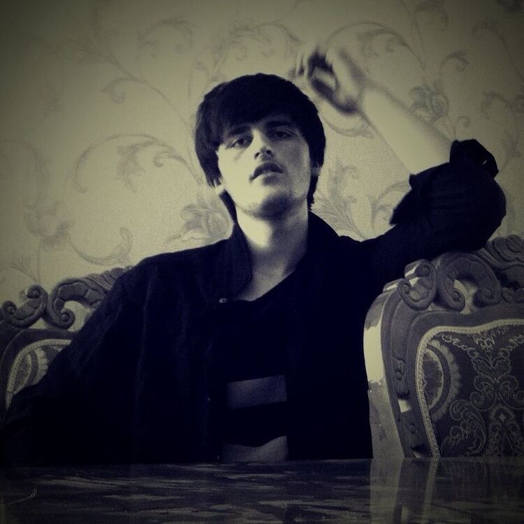 ���� 4068604 ������� Navruz, 32 ����, ���� ���������� � �������