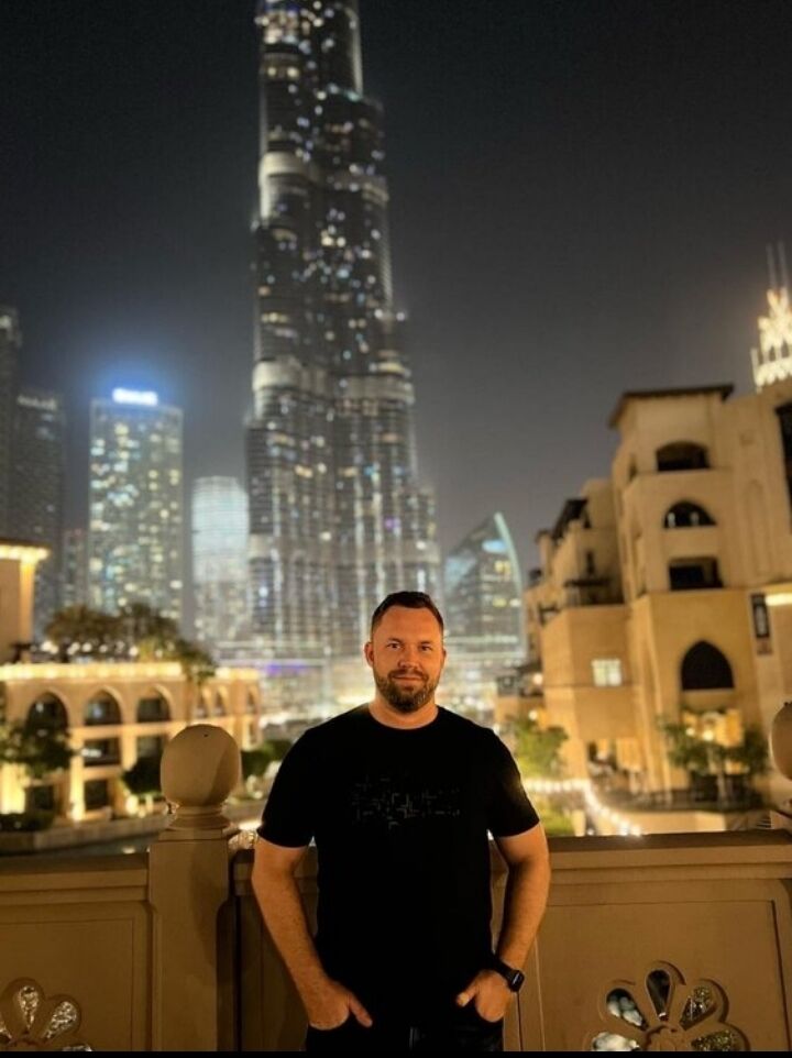  44624234  , 37 ,    --