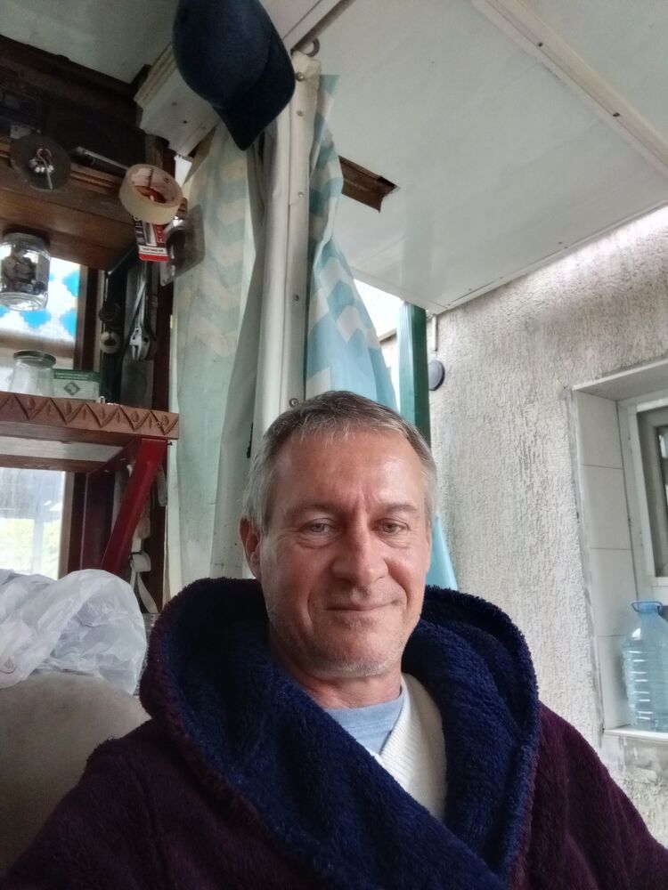  40380984  , 56 ,    