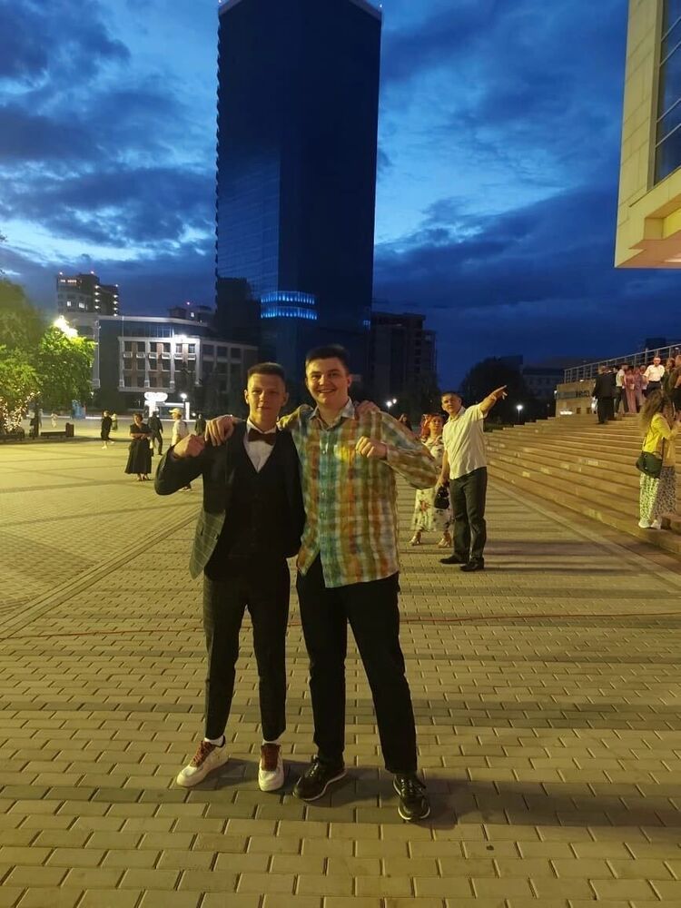  ,   , 19 ,   c 
