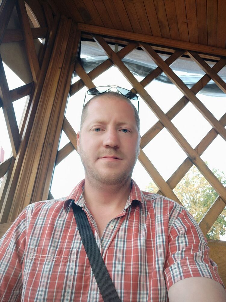  ,   Mark, 39 ,   