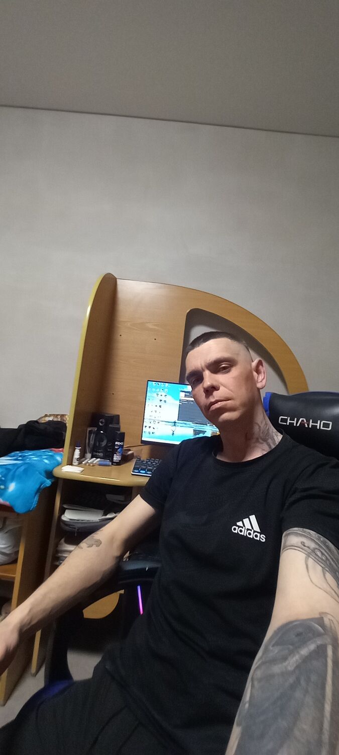  42304684  , 32 ,    