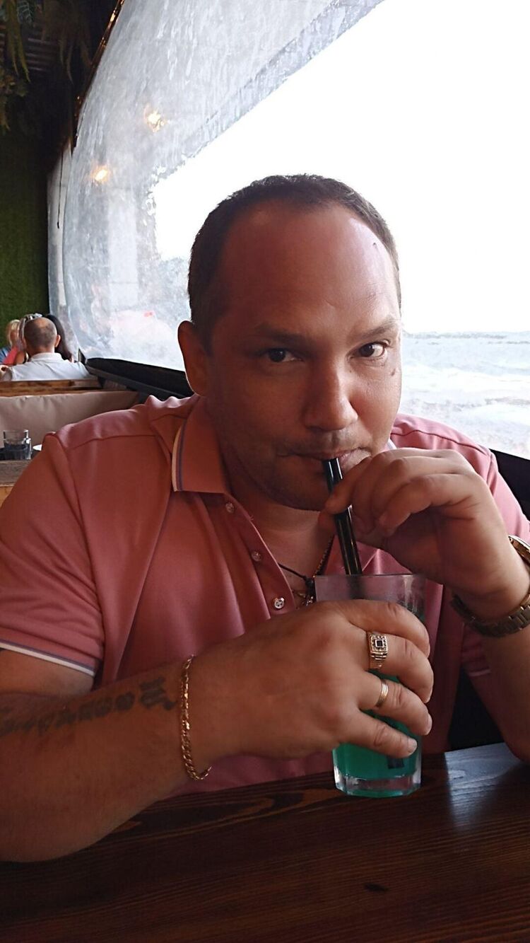  ,   Stas, 43 ,   c 