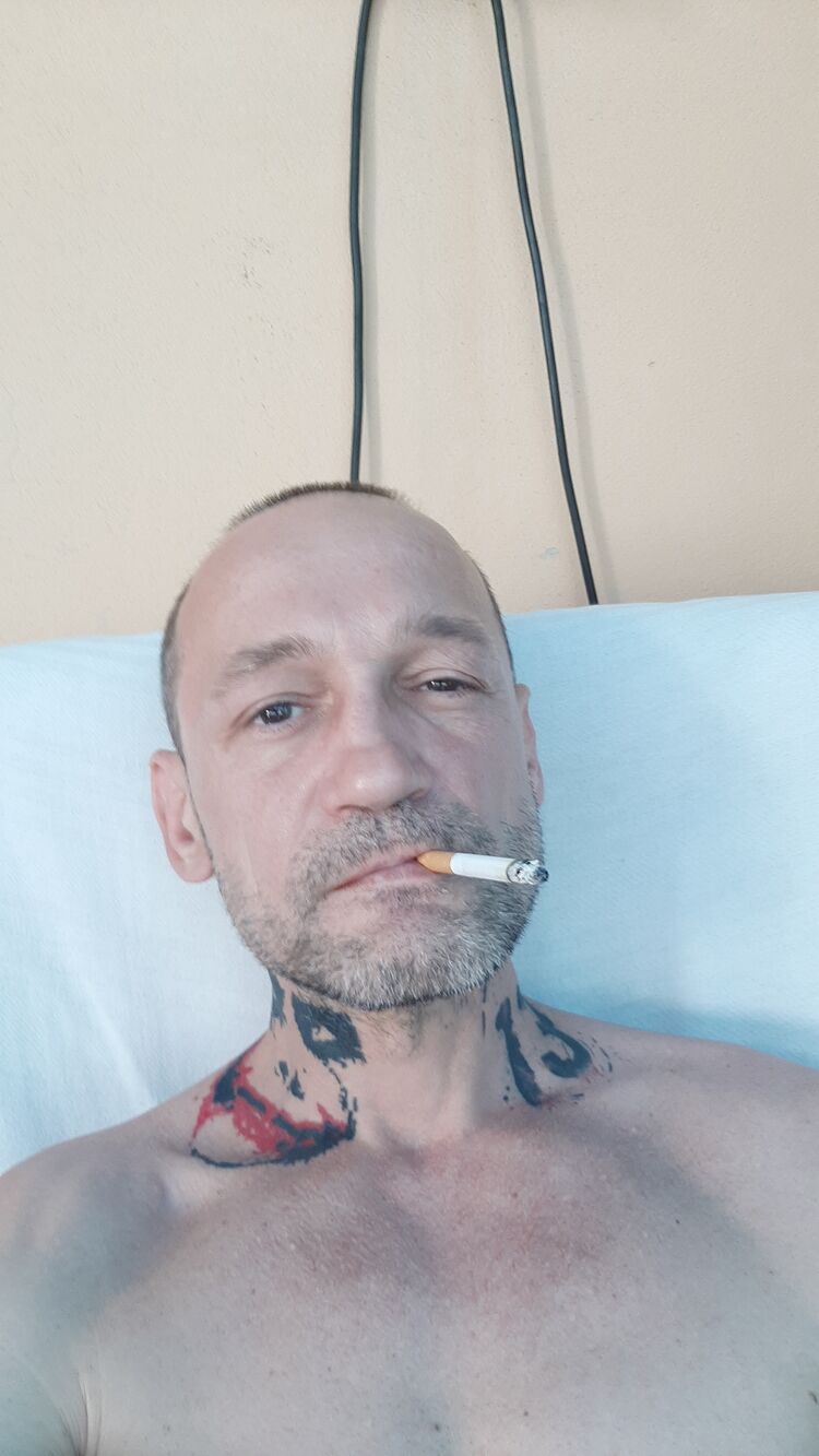  26499844  Serghei, 49 ,    