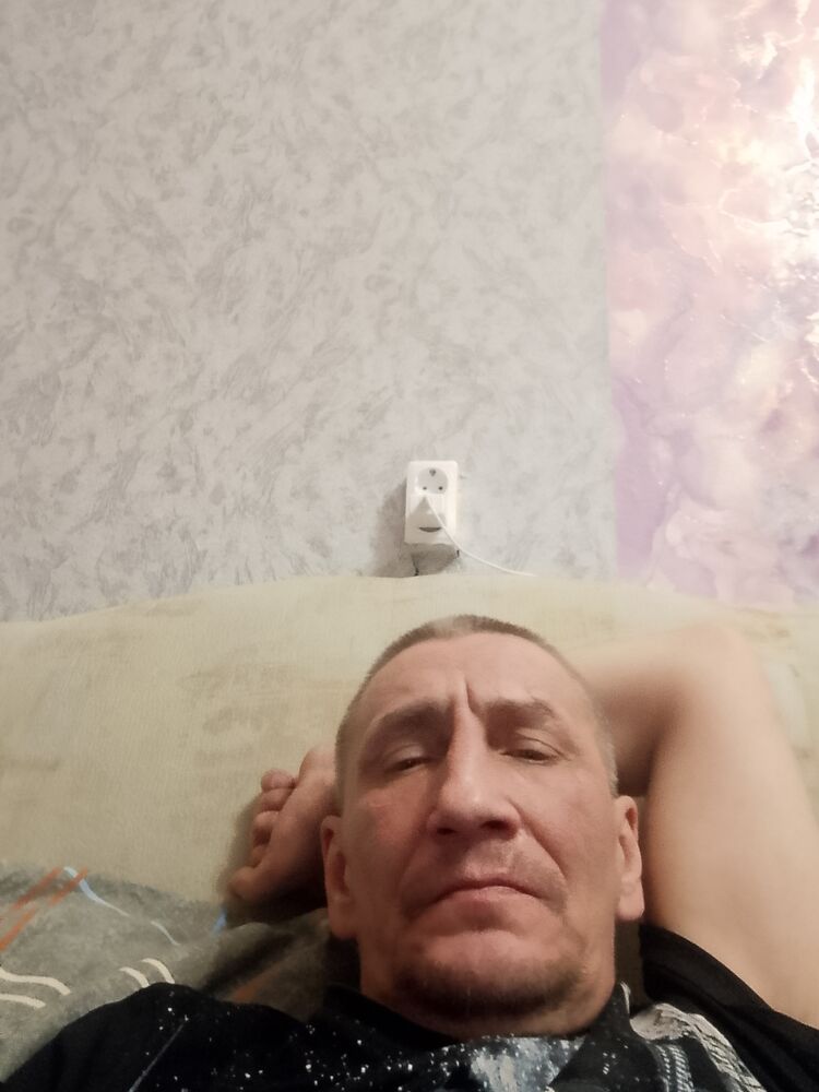  49664314  Oleg, 43 ,    