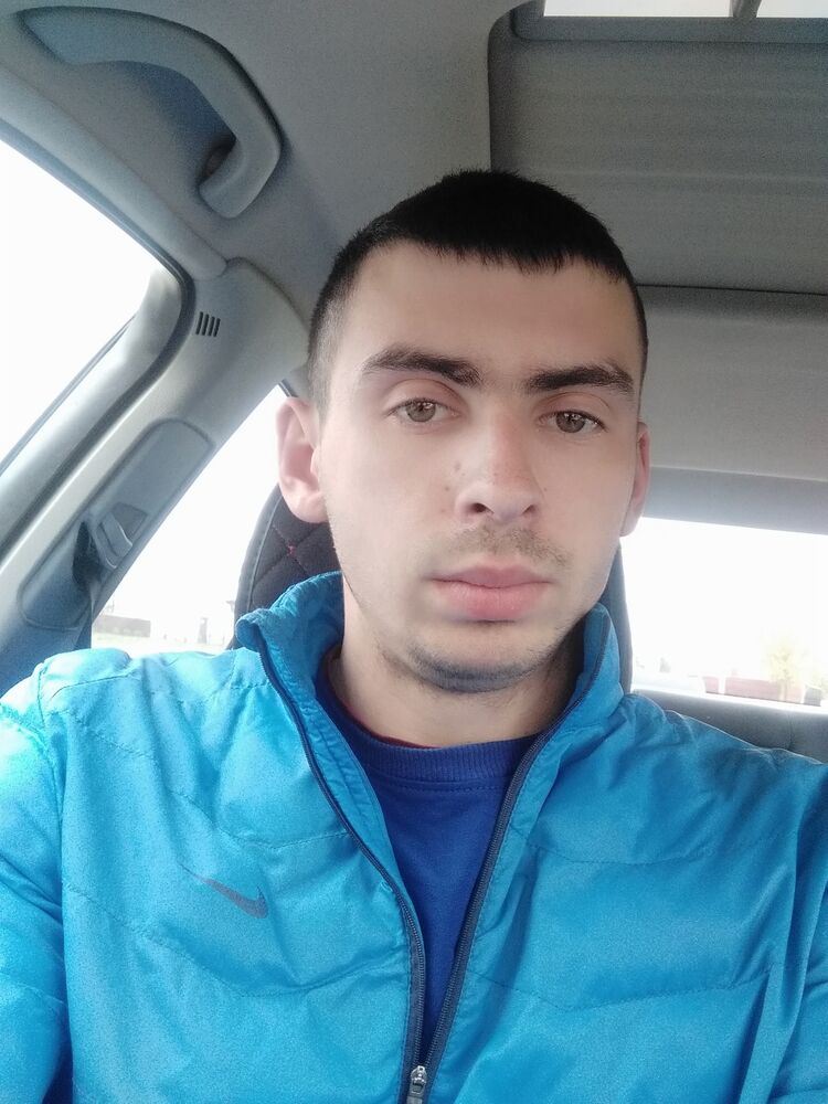  22978714  , 28 ,    