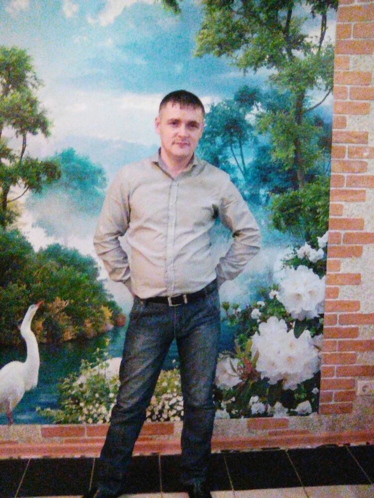  ,   Anvar, 40 ,   