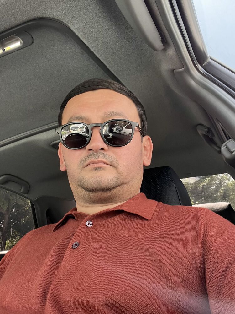  38432484  Akmal, 40 ,    
