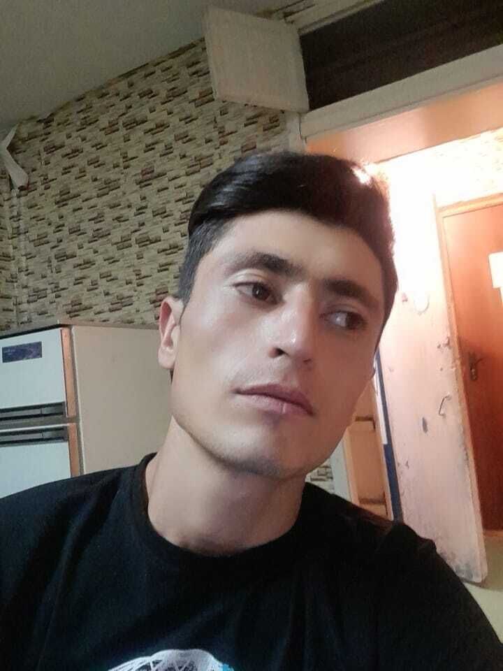  28940844  Alexei, 29 ,    