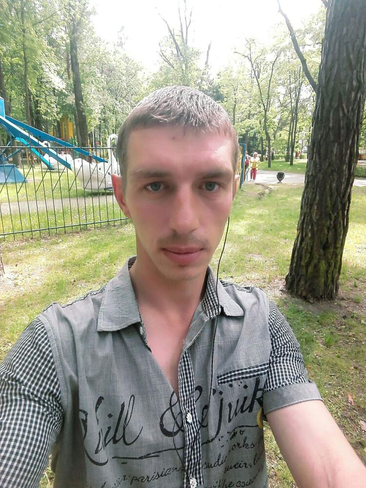  ,   Sergei, 37 ,   ,   , c , 