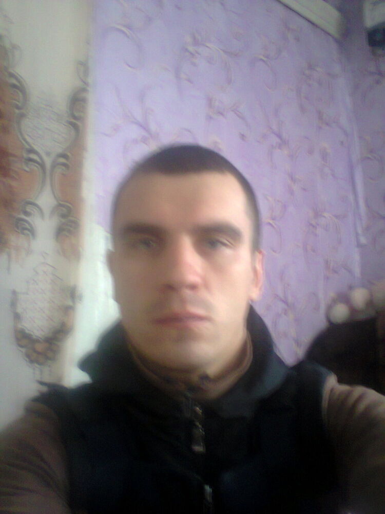  ,   Ivan, 36 ,  