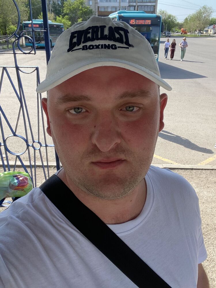  ,   Vadim, 32 ,   c , 