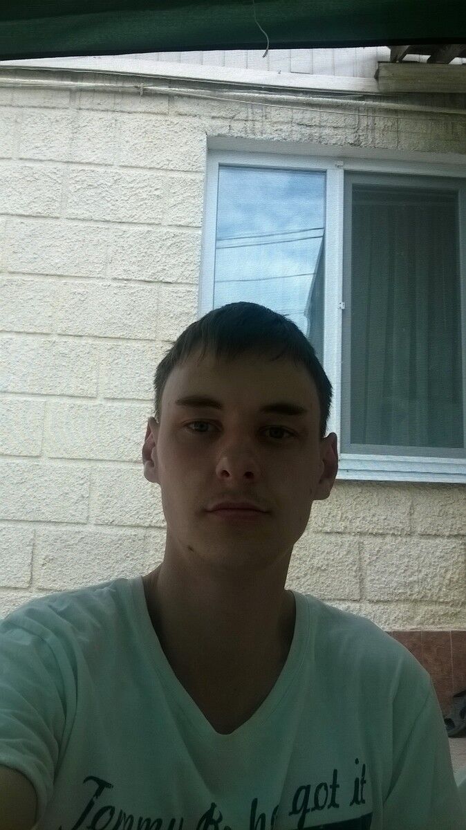  ,   Aleksandr, 32 ,   