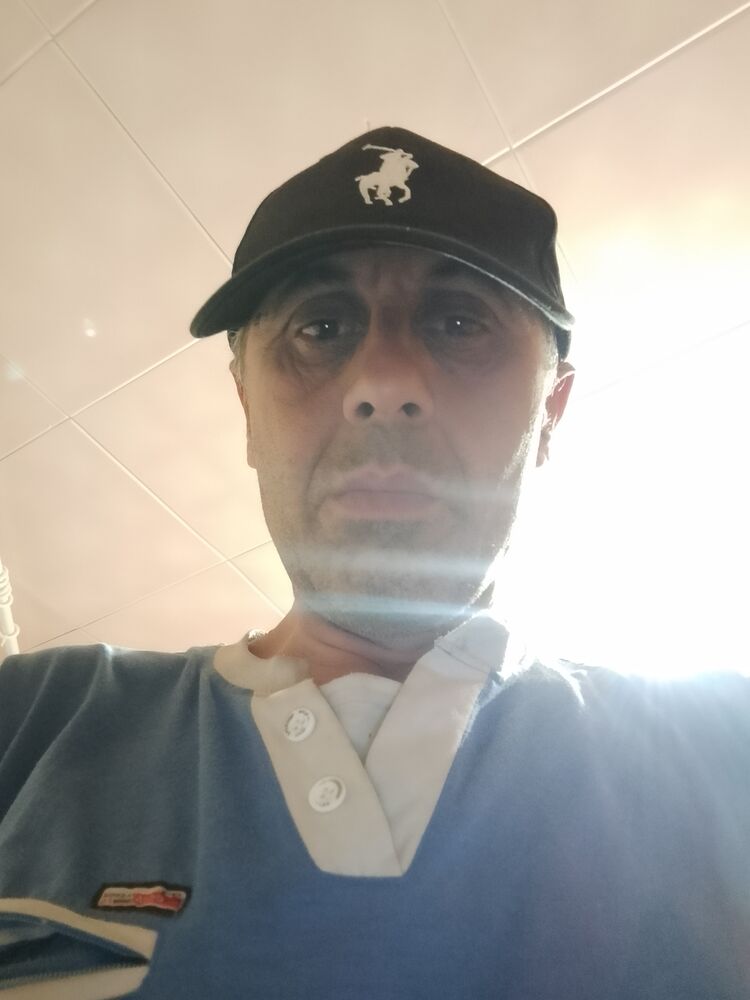  46952244  , 41 ,    