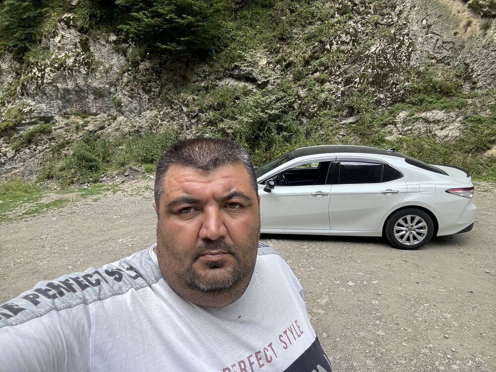  52748104  , 42 ,    