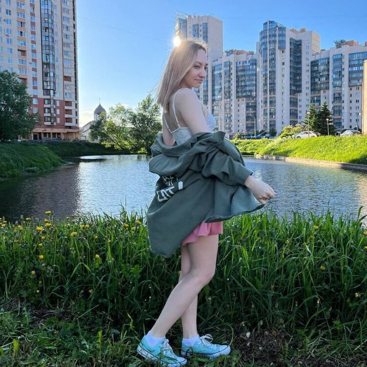  27633994  , 28 ,    -