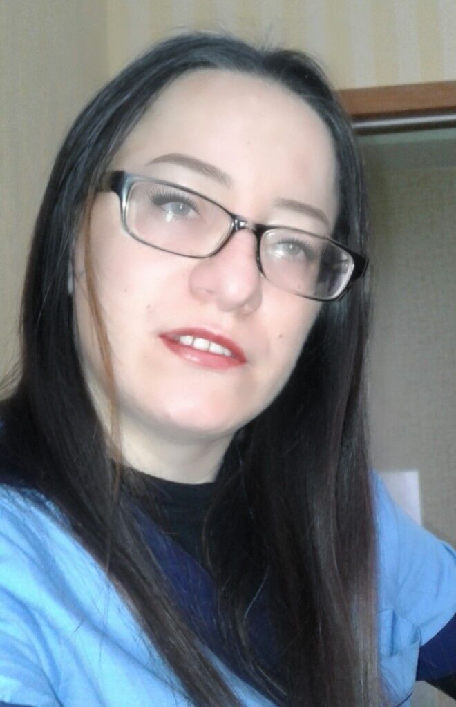  19307664  Adryana, 36 ,    