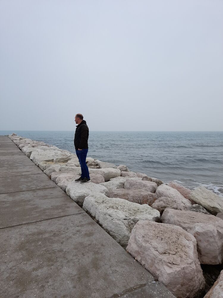  31732084  , 40 ,    