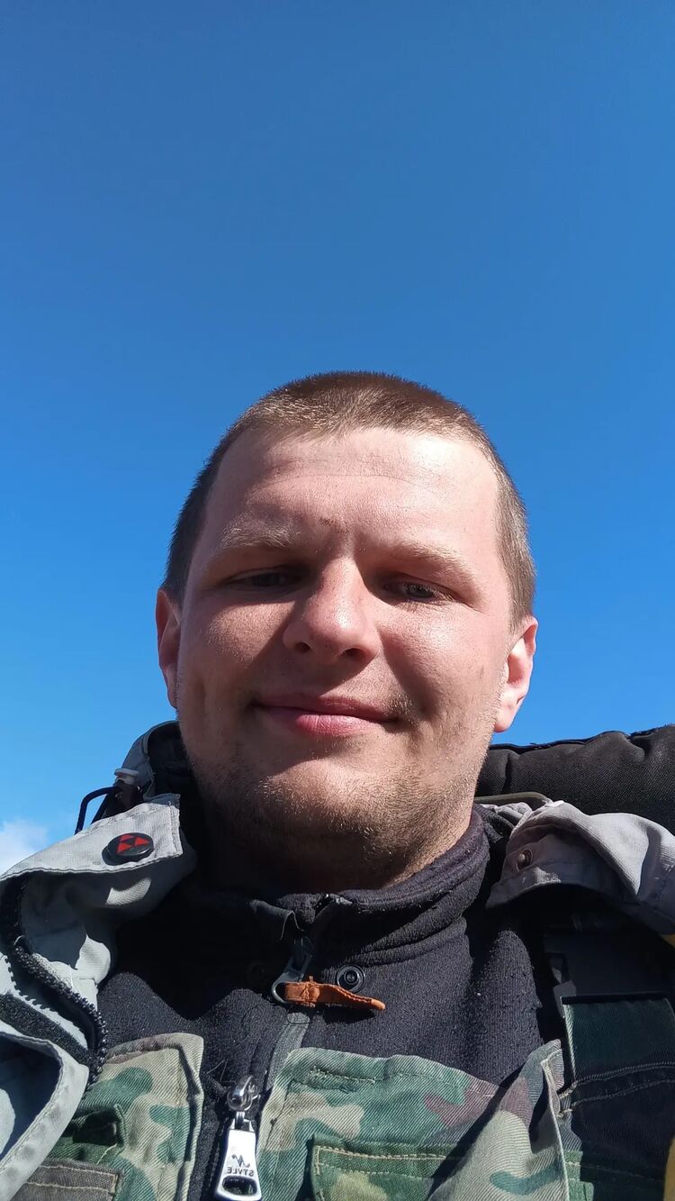 50749184  Ilya, 24 ,    