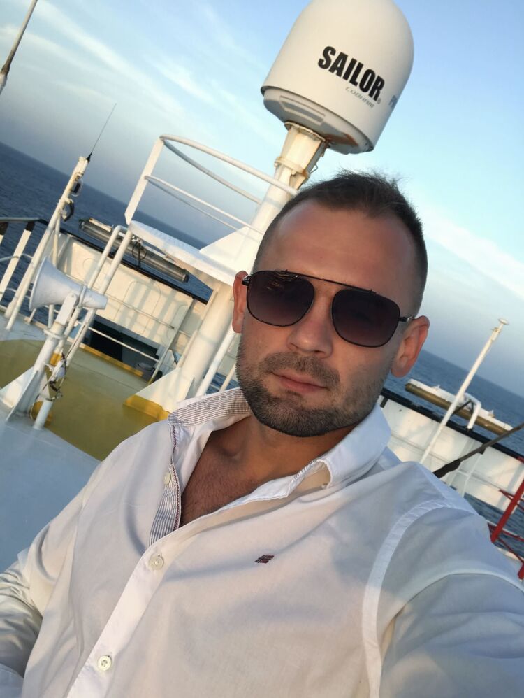  Monheim,   , 37 ,   ,   