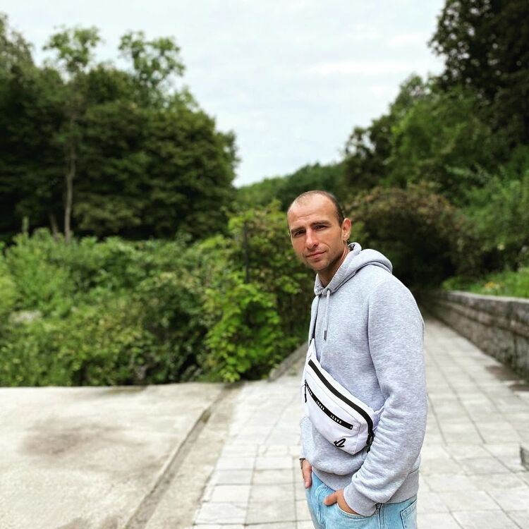  ,   MyTnuY, 33 ,   ,   , c , 