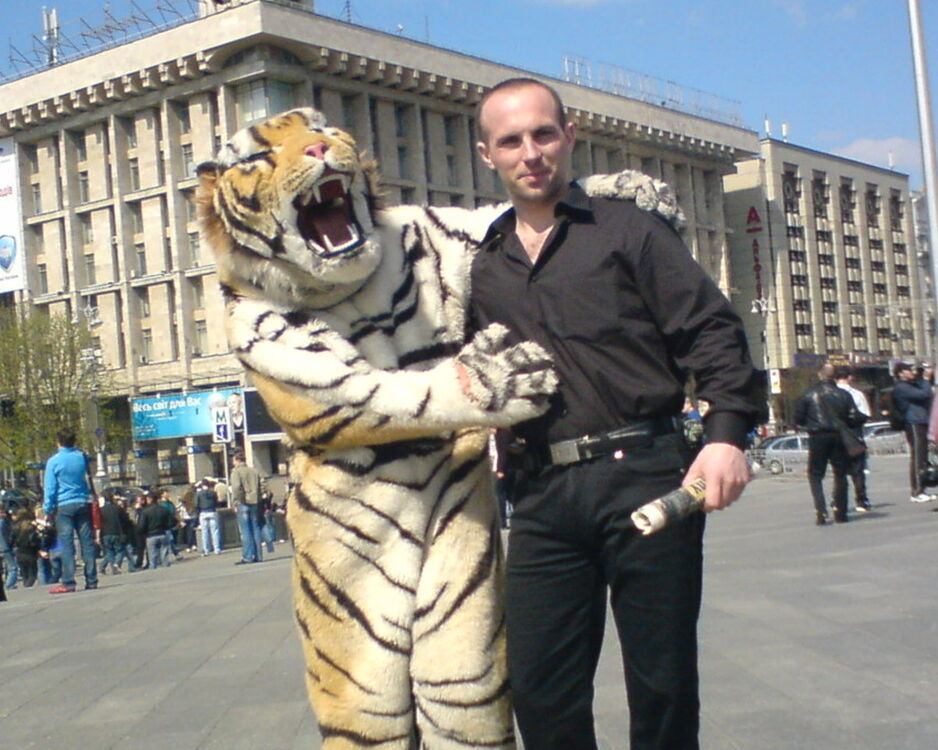  ,   VOVA, 44 ,   ,   , c 