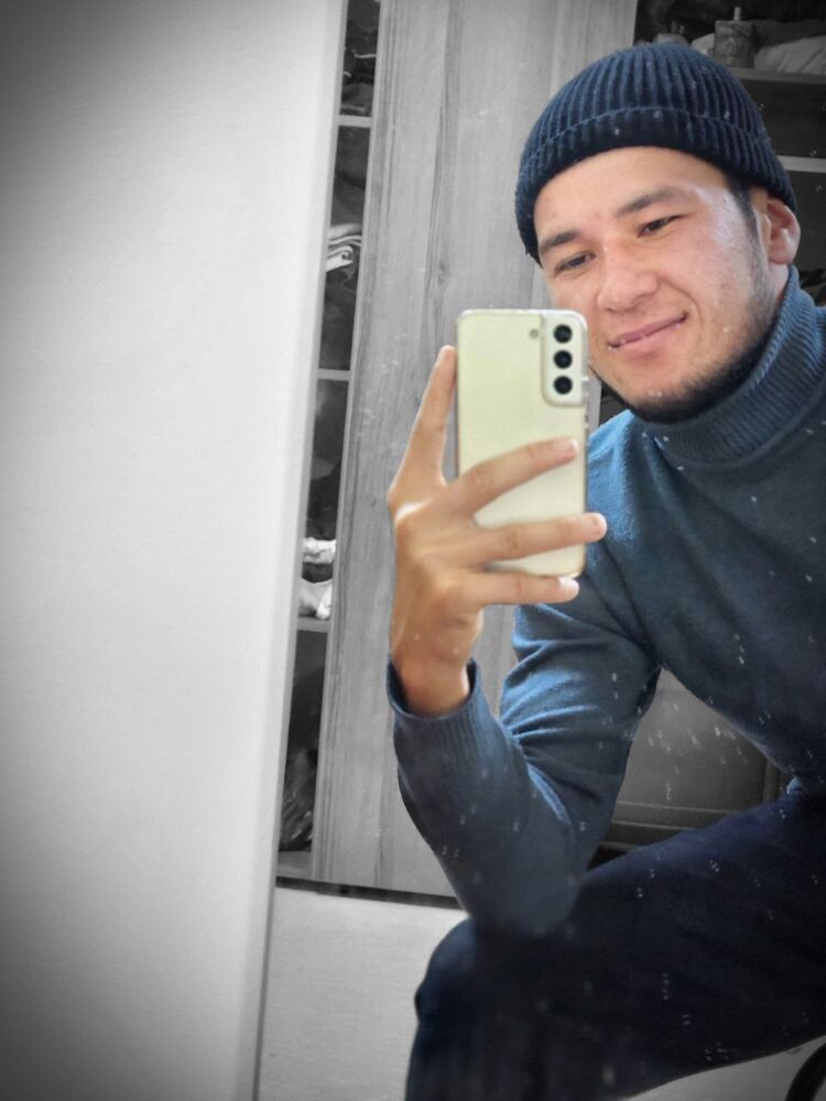   ,   Giyos, 24 ,   ,   