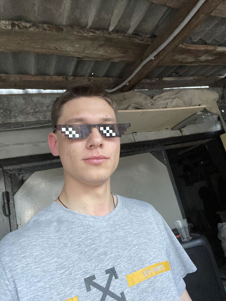  ,   Vladislav, 24 ,   ,   , c , 
