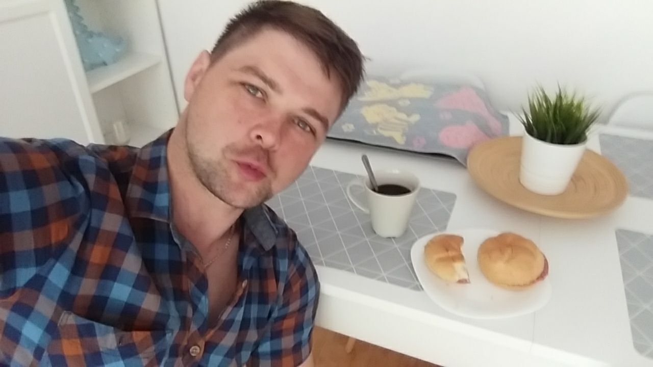  Warszawa,   Alexander, 34 ,   ,   