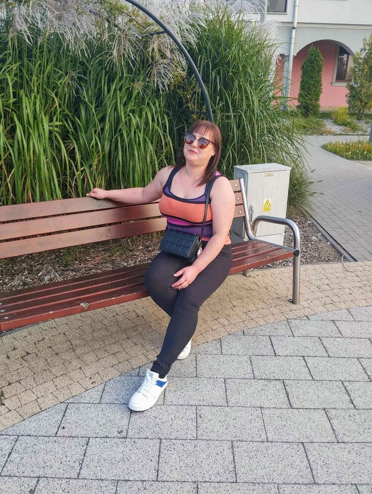  ,   Lilichka, 32 ,   