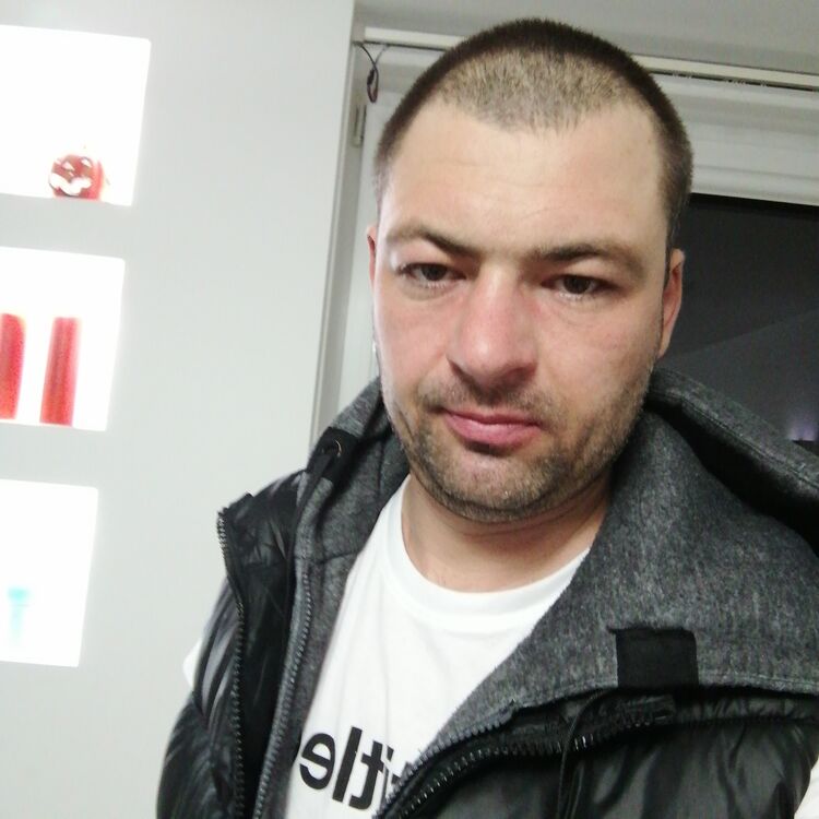  25102074  Kos, 40 ,    
