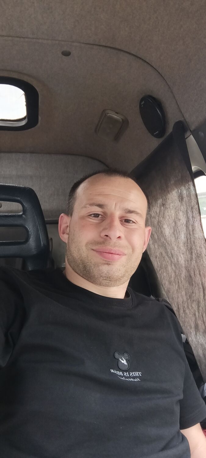  52173024  Sergei, 36 ,    