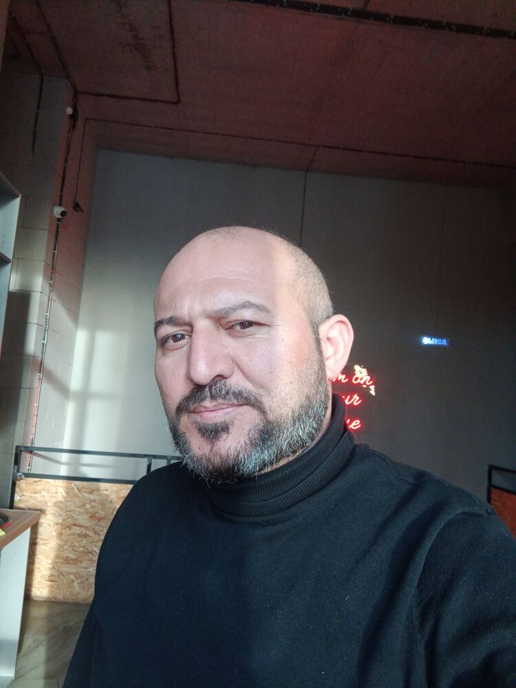  ,   Samir, 42 ,   ,   