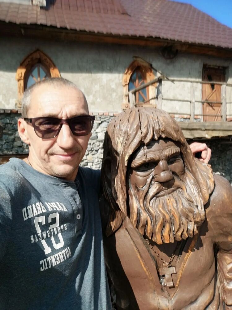  46113024  Slava, 51 ,    
