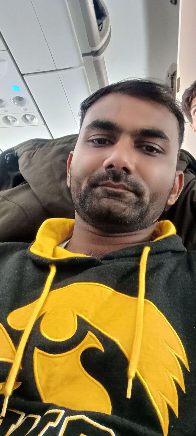  54193584  Subhan, 27 ,    