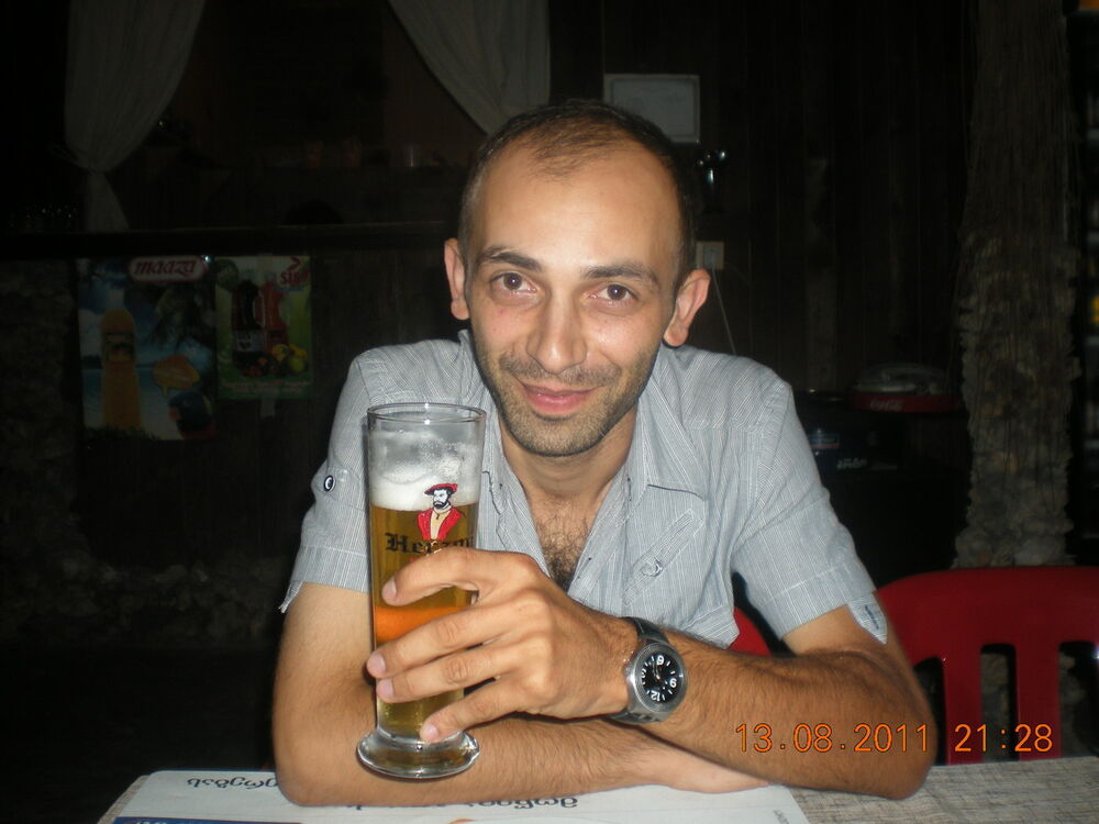  ,   Alex, 44 ,   ,   , c 