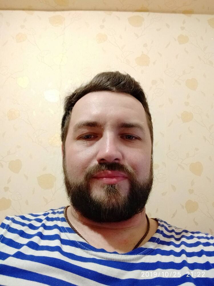  -,   Pavel, 44 ,     , c 