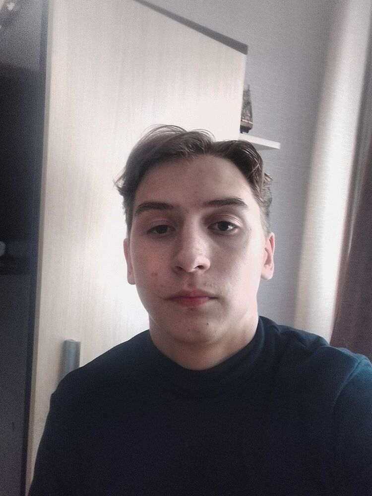  46943134  , 18 ,    
