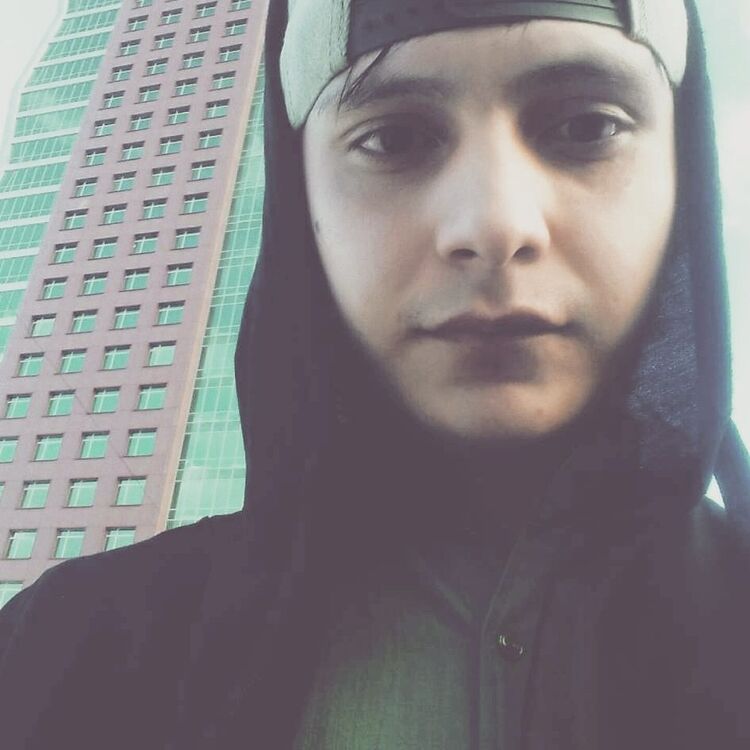  ,   UZB FARZAND, 29 ,   ,   , c 