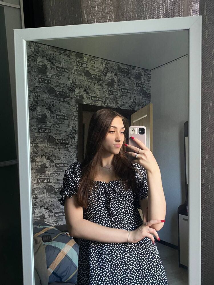  52749514  , 21 ,    