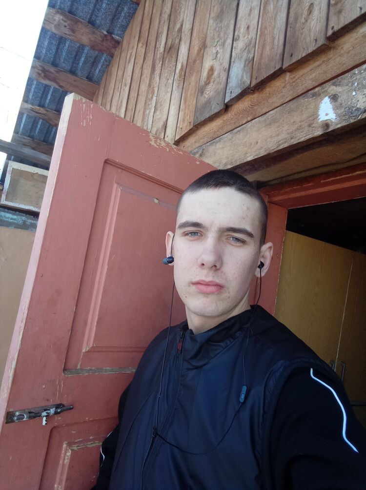  40620764  , 21 ,    