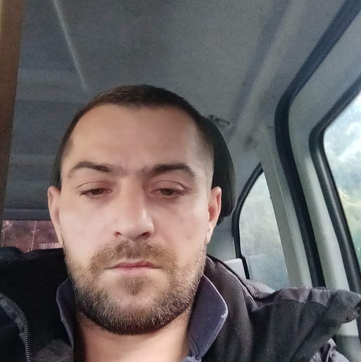  ,   Dima, 42 ,   