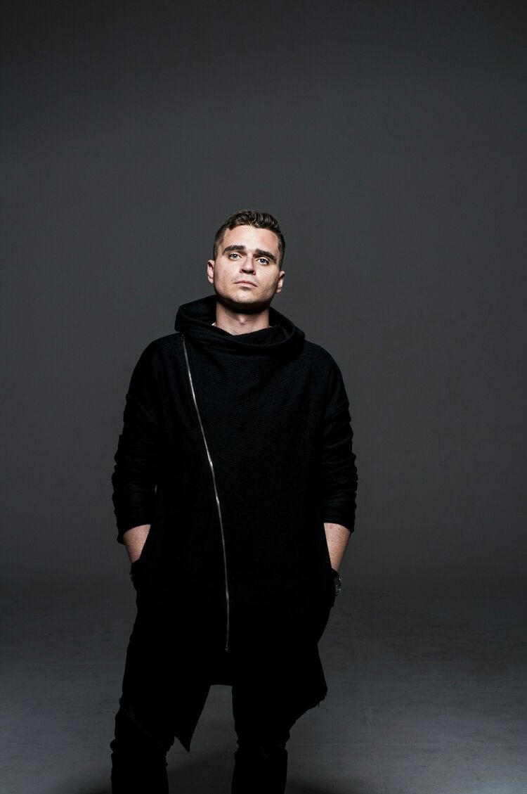  ,   Pawel, 37 ,   ,   