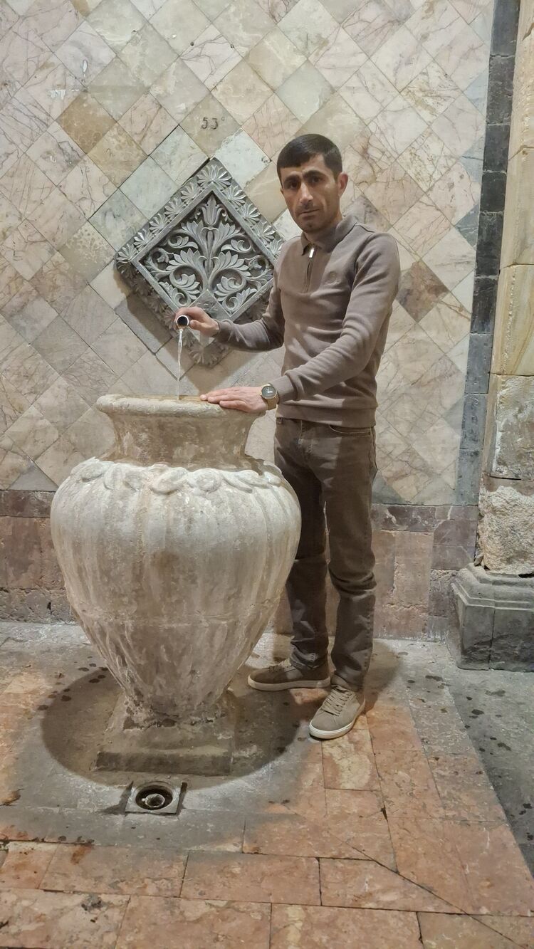  50938074  Arman, 36 ,    