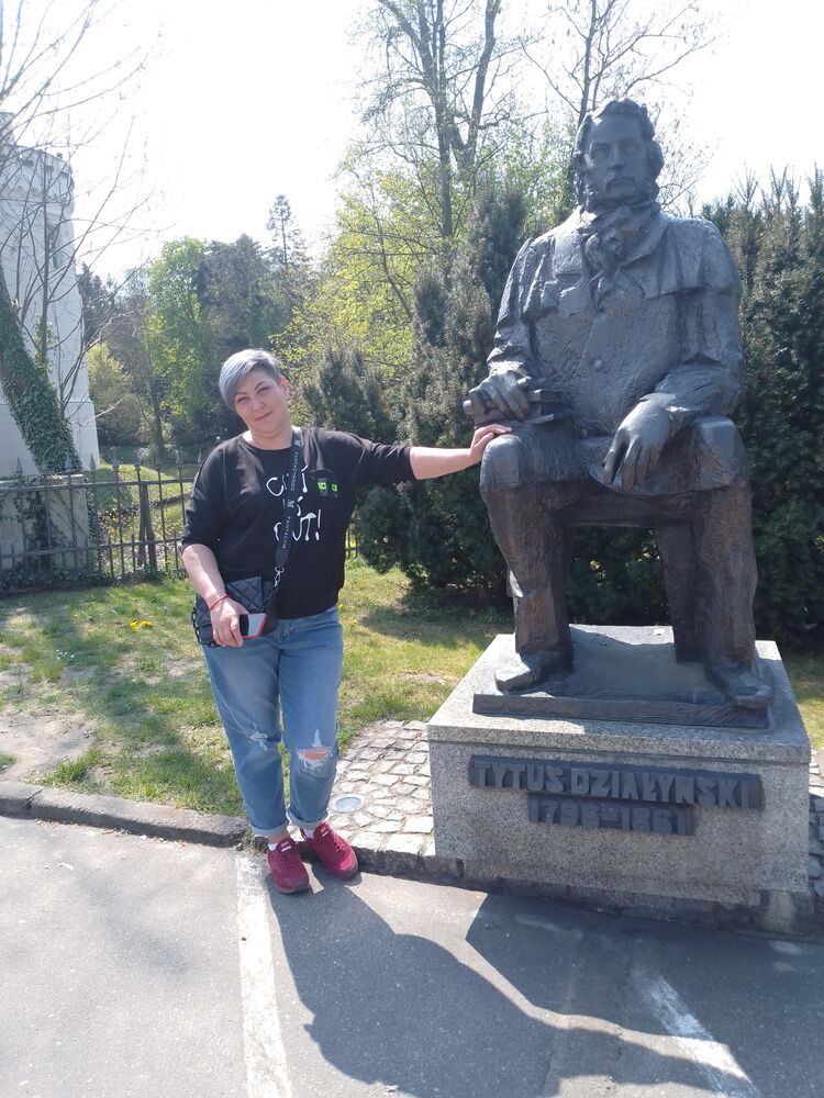  ,   Oksana, 40 ,   c , 