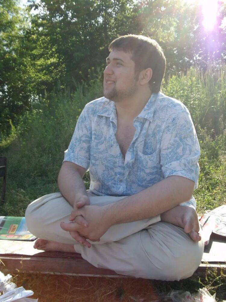  ,   Mikhail, 31 ,   ,   , c 