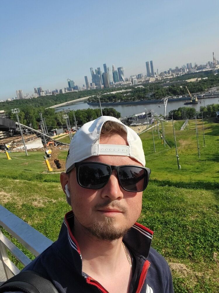  54498914  Maxim, 33 ,    