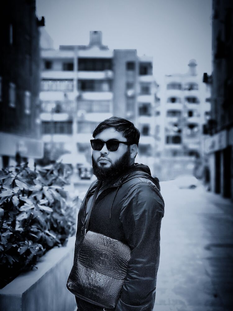  43255454  HAMZAT, 34 ,    